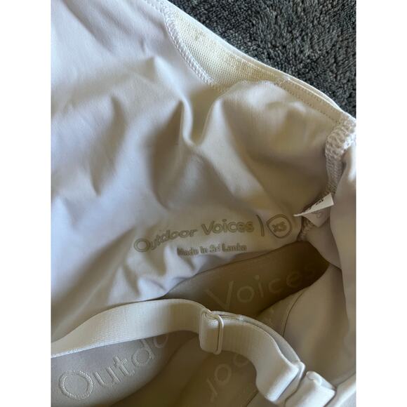 Outdoor Voices Move Free Criss Cross Tank, Size XS - Picture 7 of 7